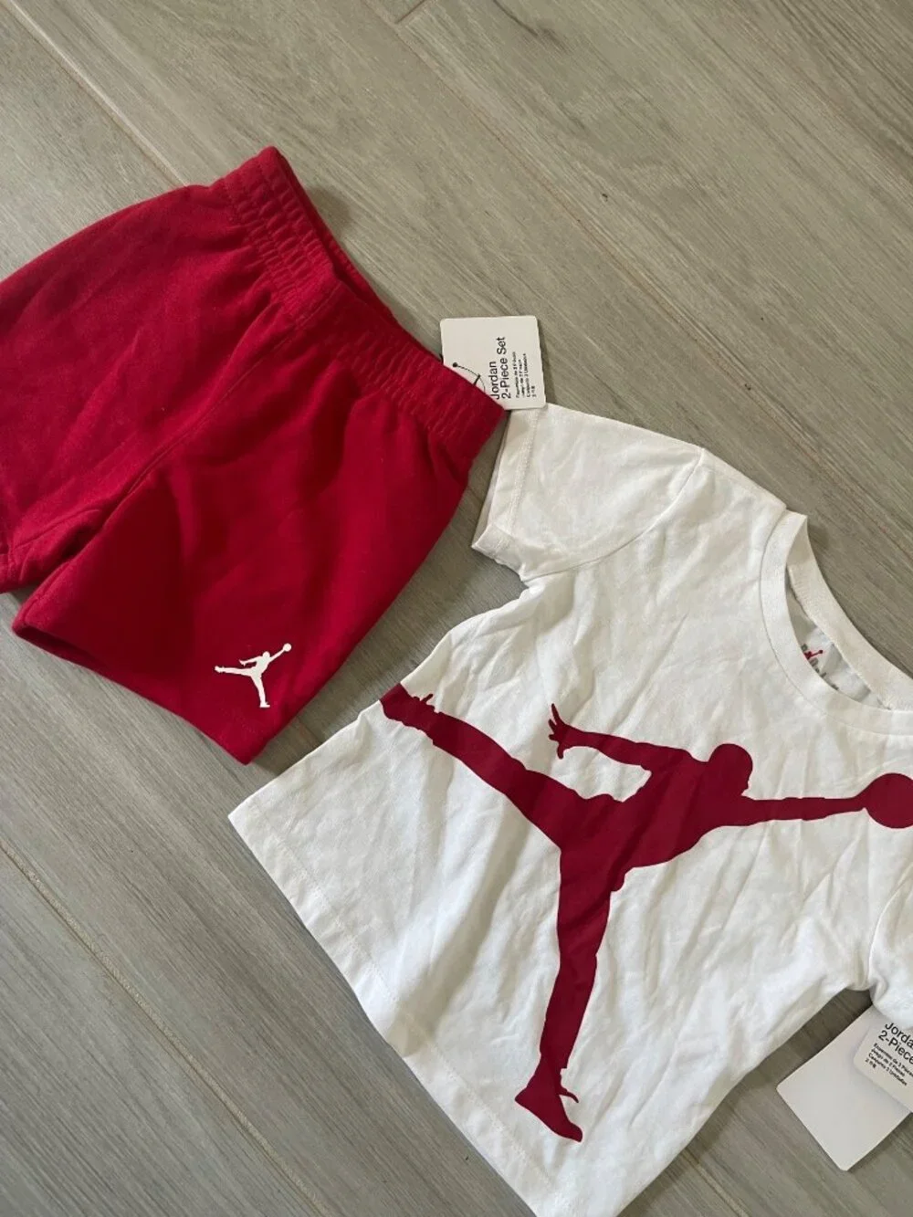 NWT NIKE JORDAN KIDS 2PC TEE/SHORTS SZ 18M